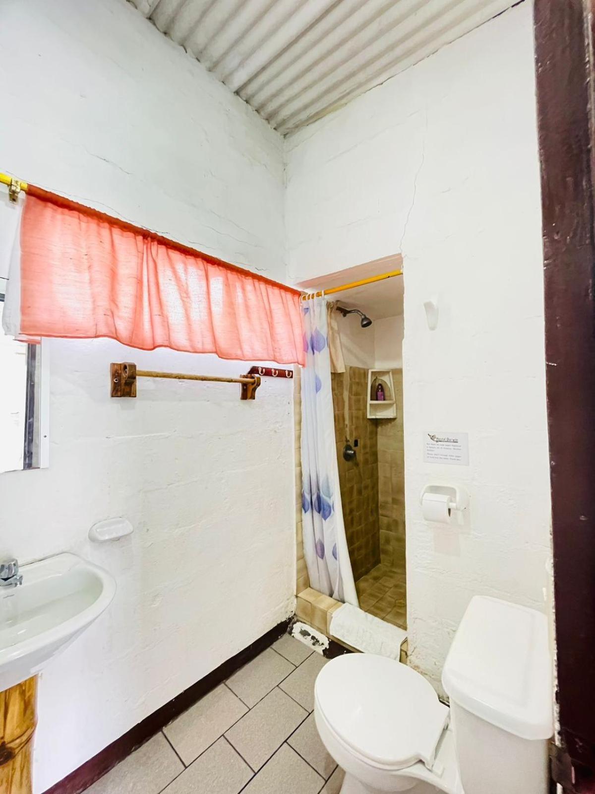 Hostal Darwin Пуэрто-Айора Экстерьер фото